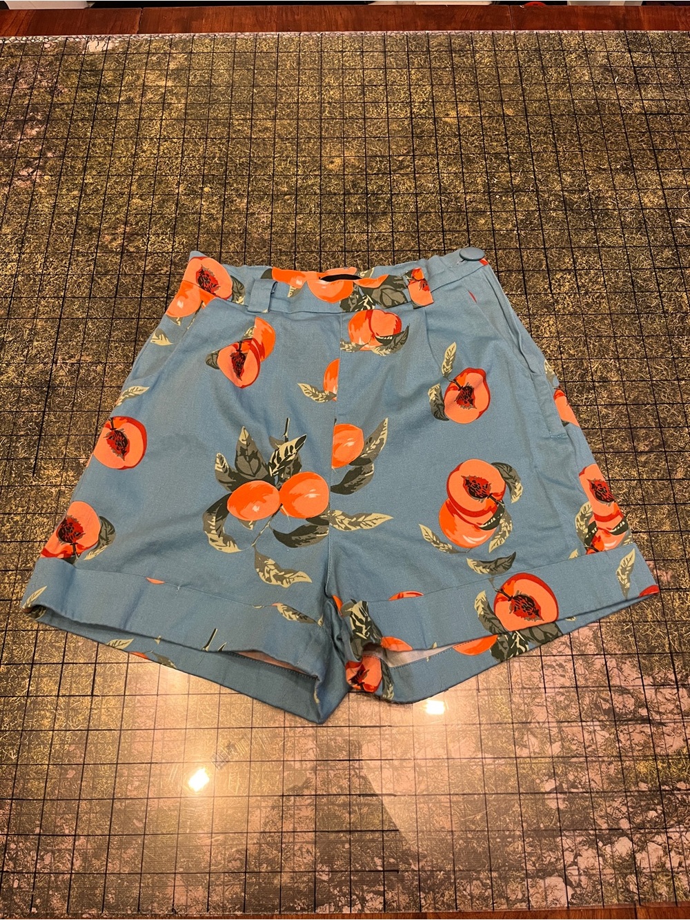 Collectif High-Waisted Blue Shorts with Peaches